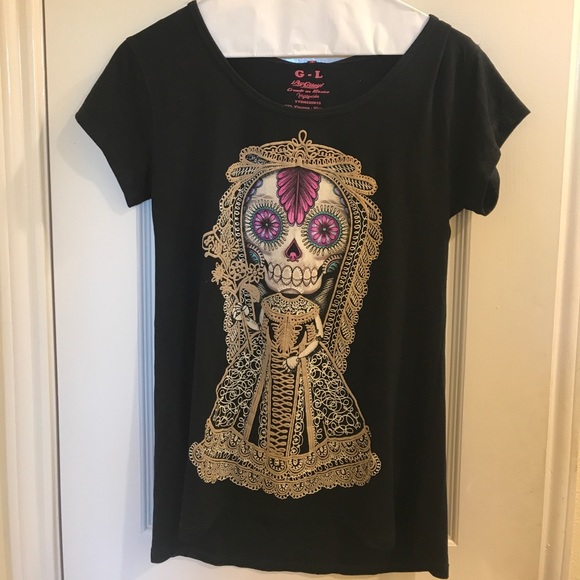 Ay Guey Tops - Ay Guey T-Shirt - Womens Large